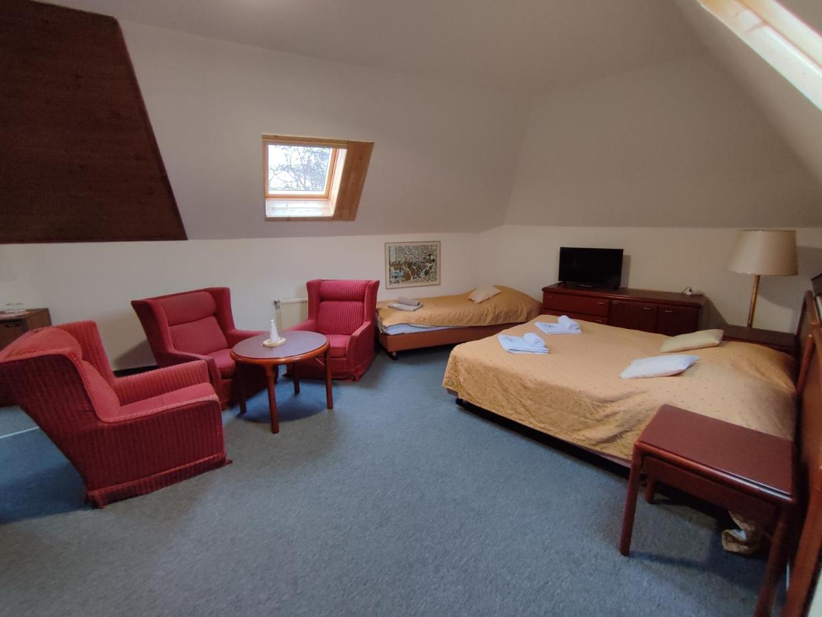 Hotel Bohemia Excellent Klášterec nad Ohří Buitenkant foto
