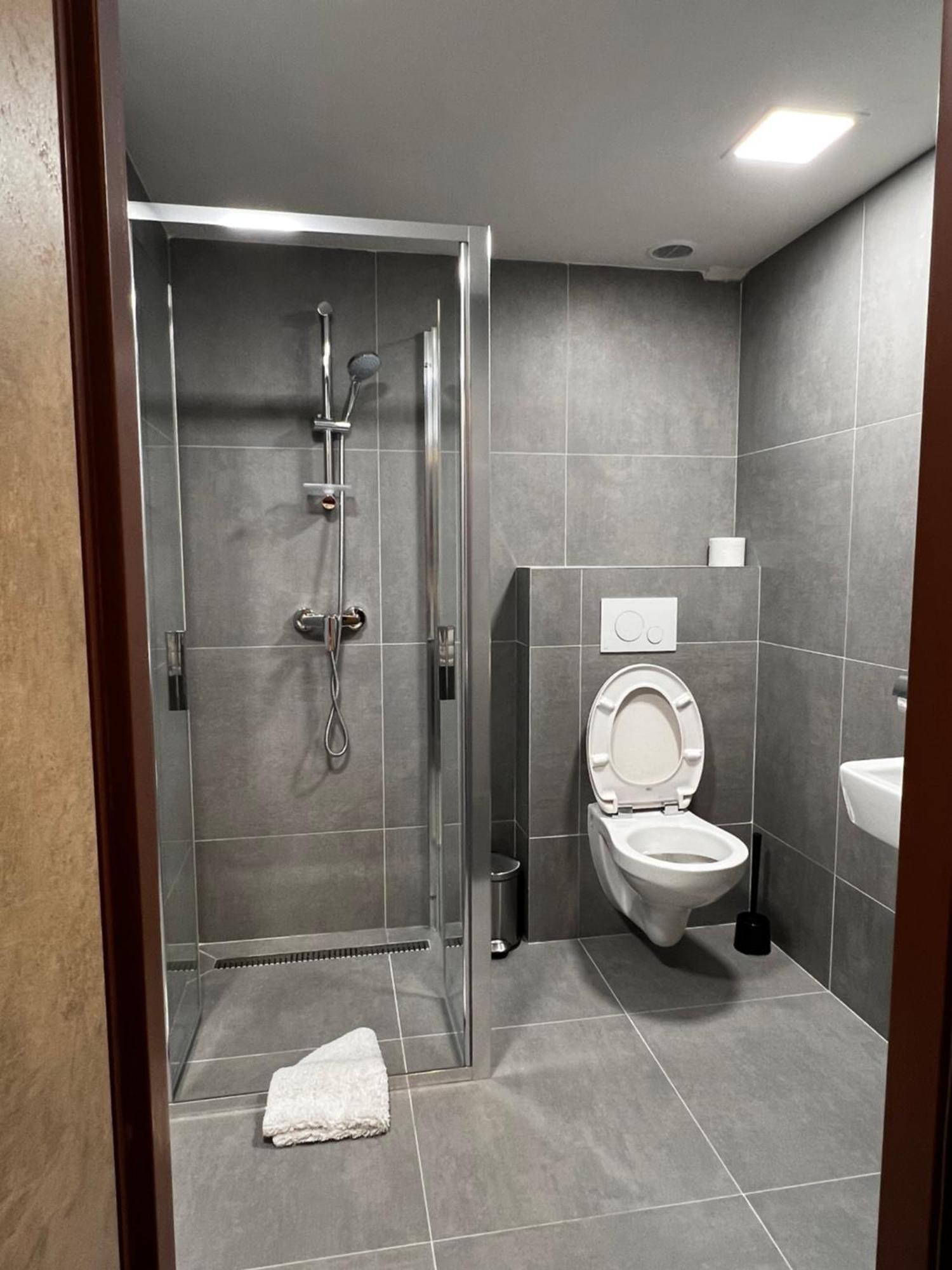 Hotel Bohemia Excellent Klášterec nad Ohří Buitenkant foto