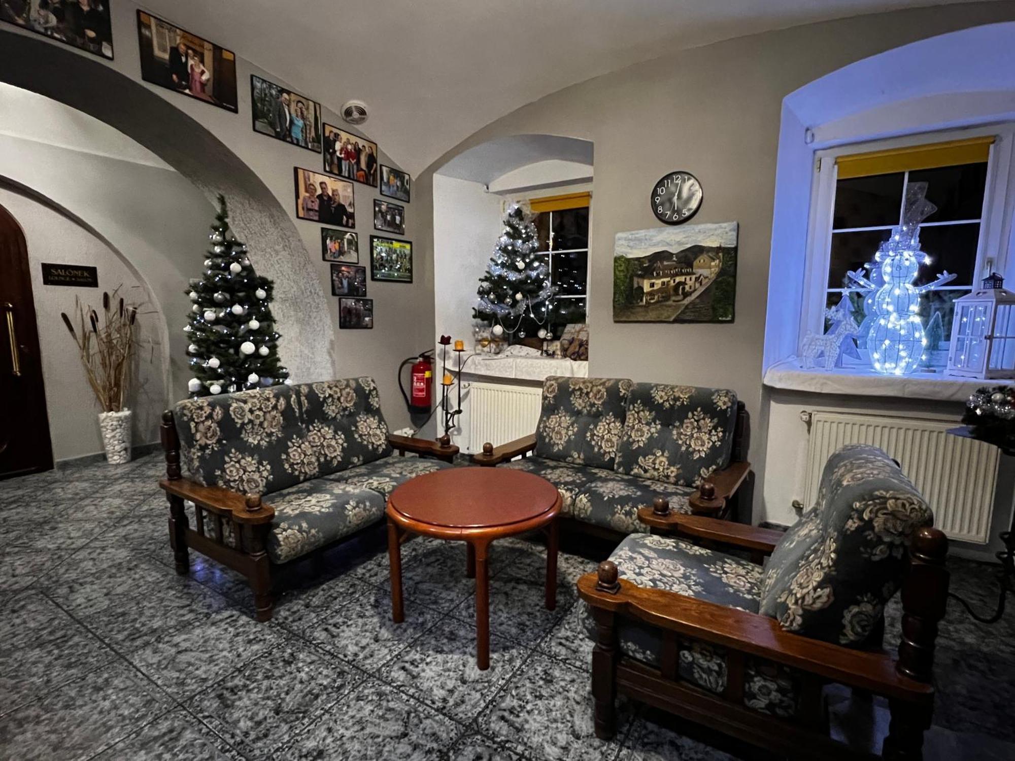 Hotel Bohemia Excellent Klášterec nad Ohří Buitenkant foto